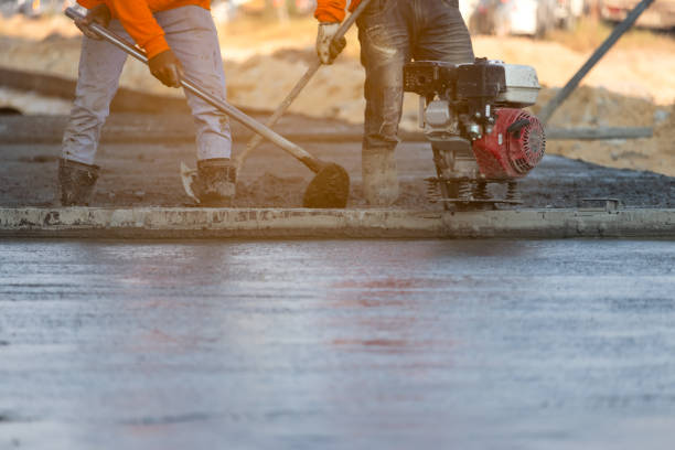 Best Concrete Sidewalk Installation  in Wakefield, VA